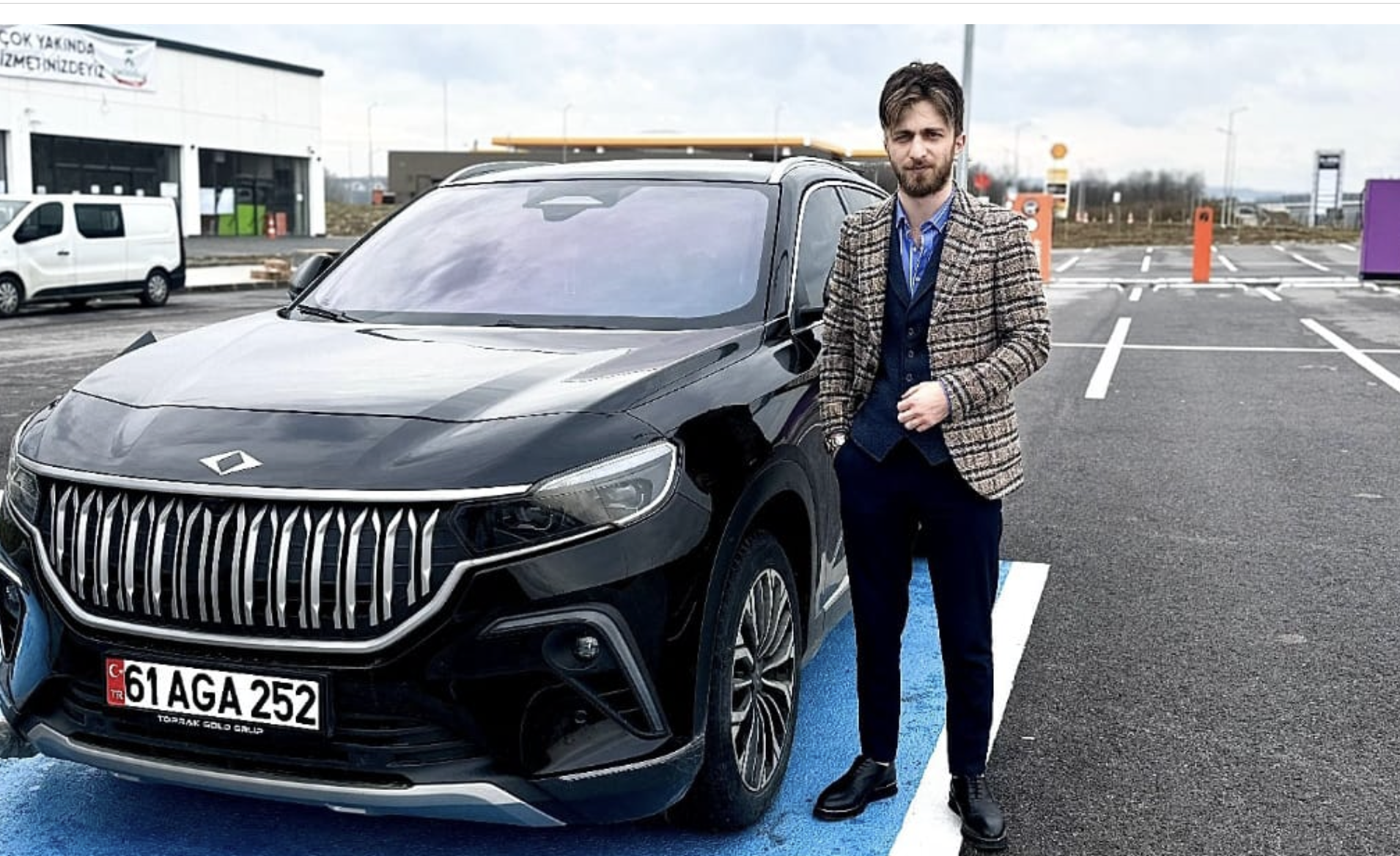 İlker Toprak: Aile Değerleriyle Harmanlanmış Bir Başarı Hikayesi