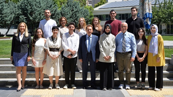 Ankara’da bilişim rüzgarları esti, TEDÜ öğrencileri yine zirveye yerleşti